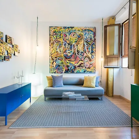 Bnbholder Pop-art Centre Apartment